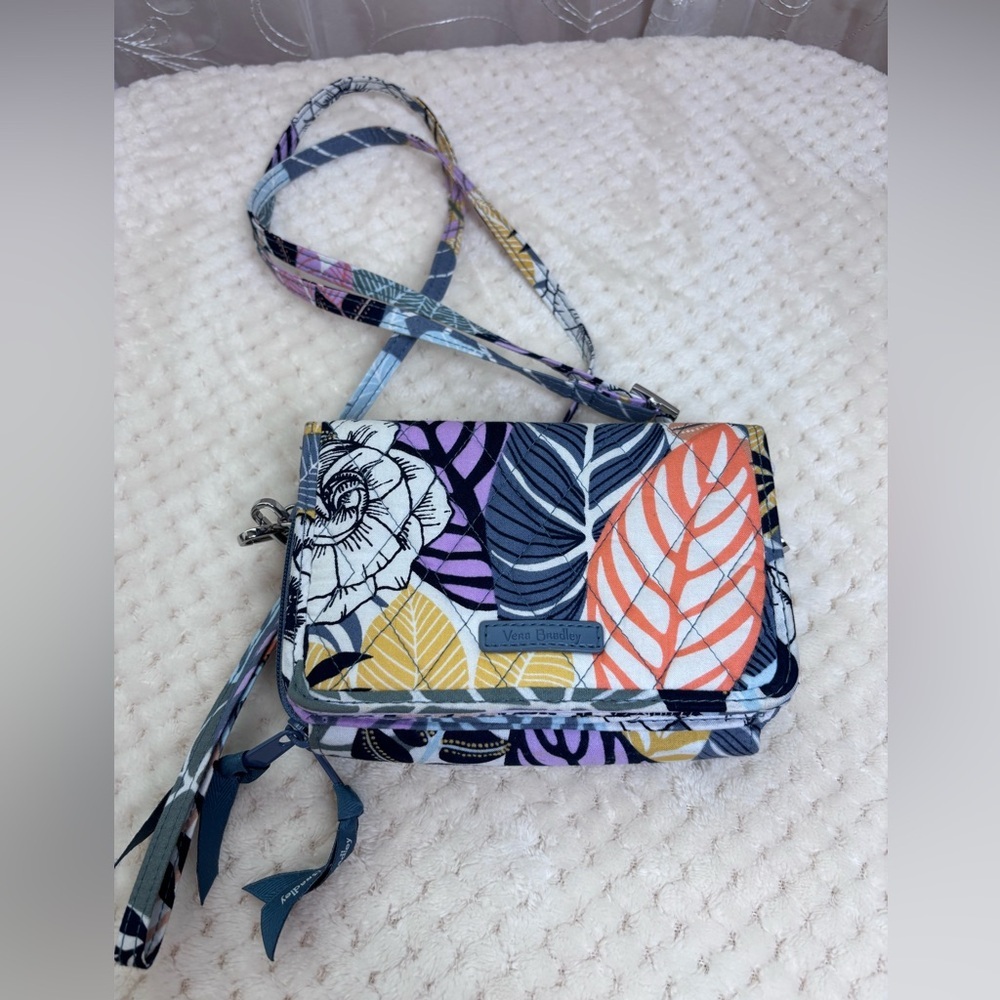 Vera Bradley Floral Crossbody Wallet – Multi-Color RFID 3-in-1